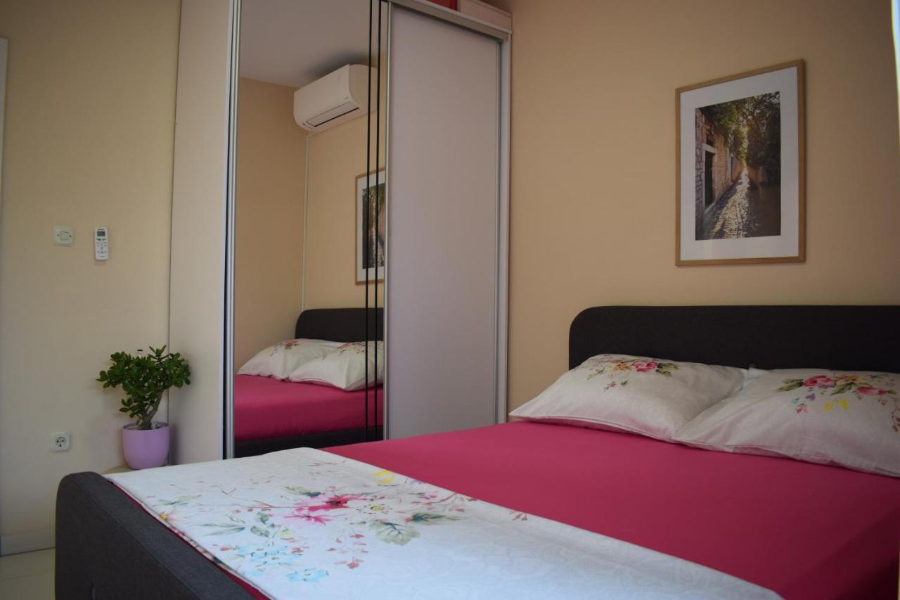 Apartman Gabriel Podgora Exterior photo